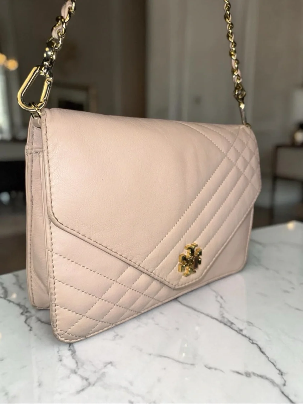 ✨ Tory Burch Kira Blush Quilted Leather Chain Crossbody Bag Gold Logo 👛 - Picture 4 of 13